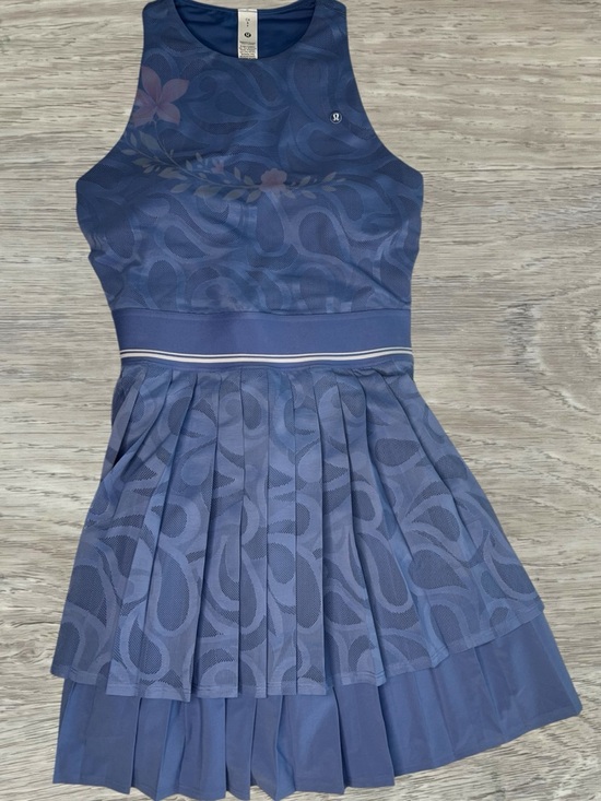 lululemon athletica Dresses & Skirts - Lululemon Paisley Mesh Pleated Tennis Dress Prep Blue White NWT Small